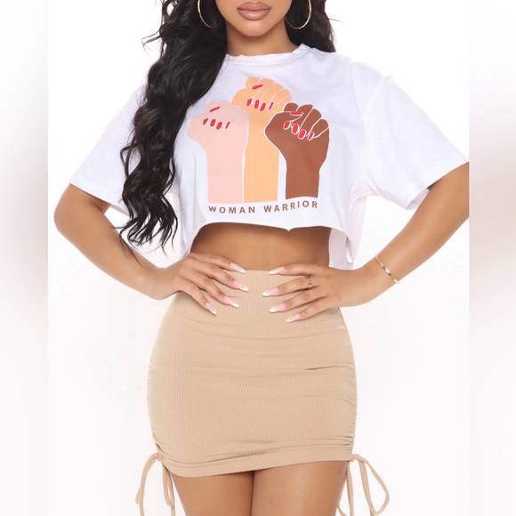‼️Woman Warrior Crop Top - FREE WHEN BUNDLED, see details‼️ - Picture 1 of 6